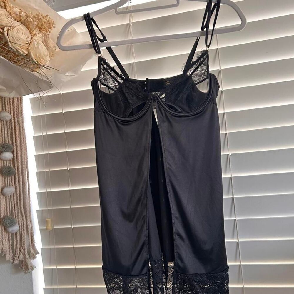 Frederick’s of Hollywood Black Satin Lace Babydoll Slip Lingerie Y2K Size Medium